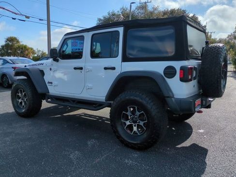 Used 2018 Jeep Wrangler Unlimited Rubicon w/ Cold Weather Group image 6