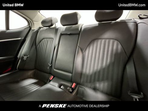 Used 2019 Genesis G70 2.0T Advanced w/ Elite Package image 21