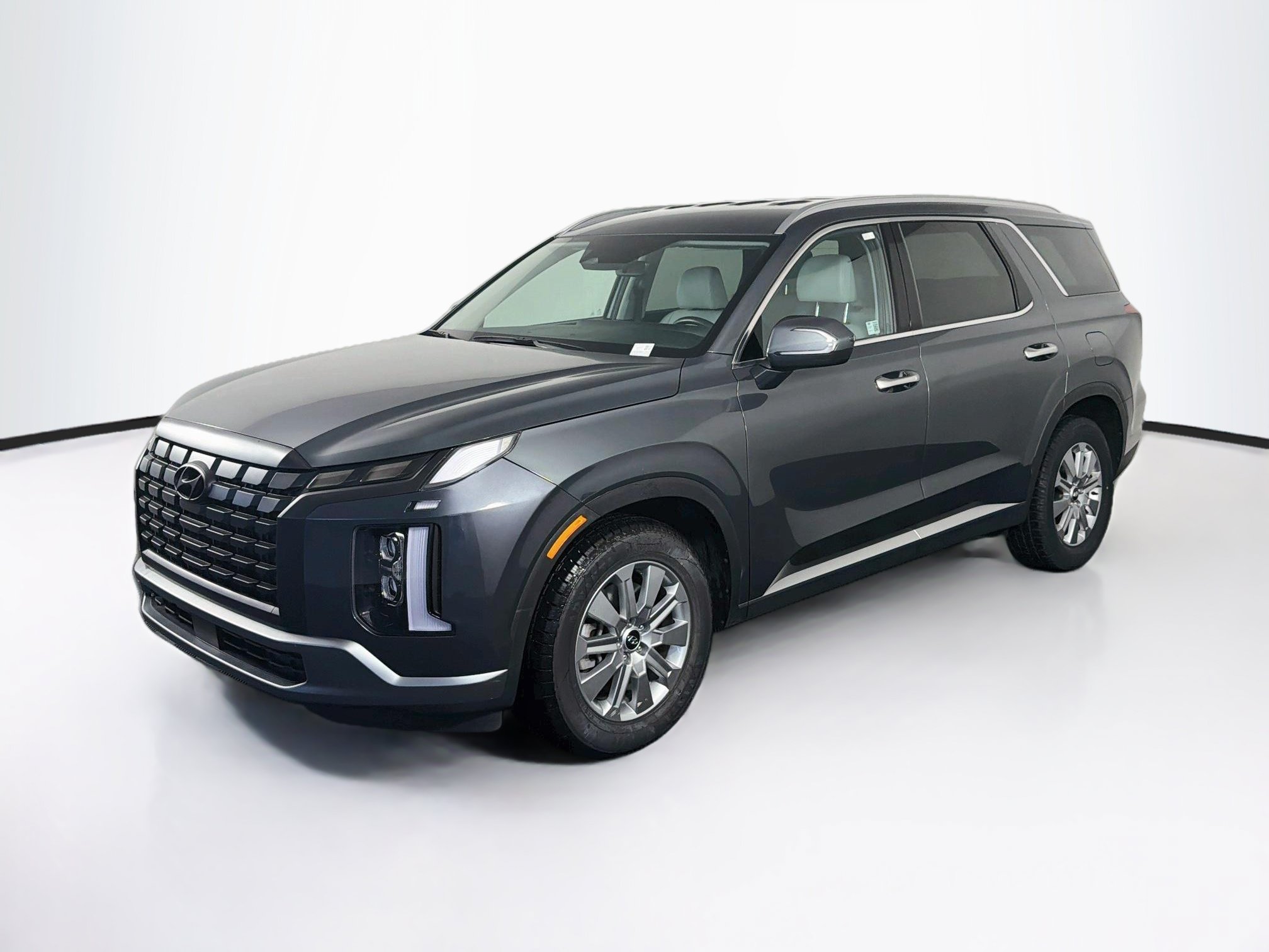 Used 2025 Hyundai Palisade SEL FWD image 3