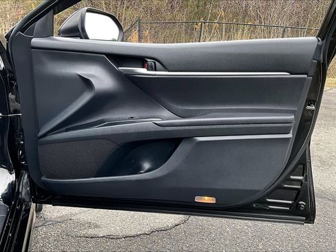 Used 2019 Toyota Camry SE image 23