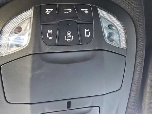 Used 2024 Chrysler Pacifica Touring-L w/ S Appearance Package FWD image 25