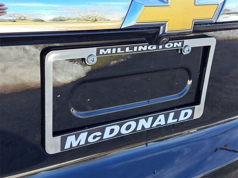 Used 2023 Chevrolet Traverse LT image 27