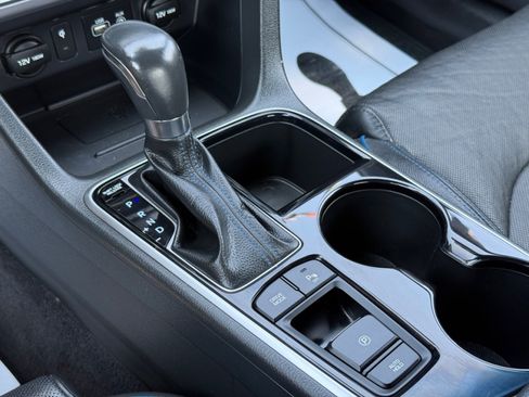 Used 2018 Hyundai Sonata Limited FWD image 19
