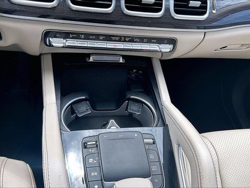 Used 2021 Mercedes-Benz GLS 450 4MATIC image 23