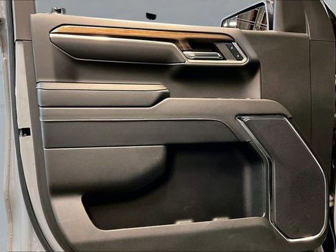 Used 2024 Chevrolet Silverado 1500 LT image 21