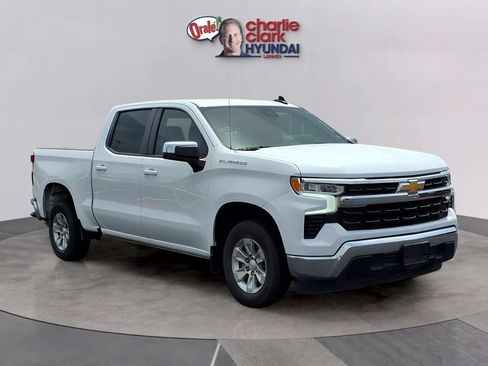 Used 2025 Chevrolet Silverado 1500 LT RWD image 7