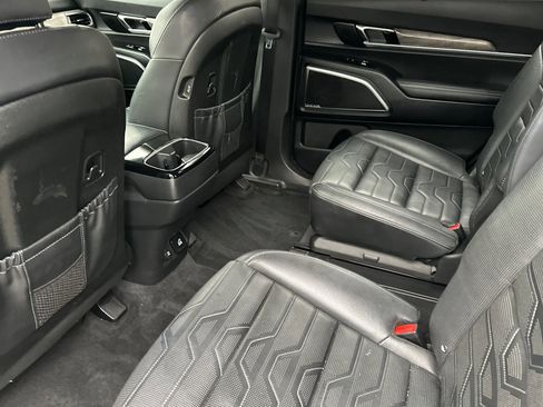 Used 2020 Kia Telluride SX w/ SX Prestige Package image 12