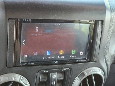 Used 2013 Jeep Wrangler Unlimited Sport AWD/4WD image 40