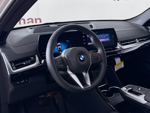 Used 2026 BMW X2 xDrive28i w/ Technology Package AWD/4WD image 9