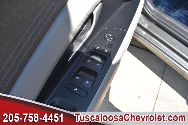 Used 2025 Hyundai Elantra Limited FWD image 19