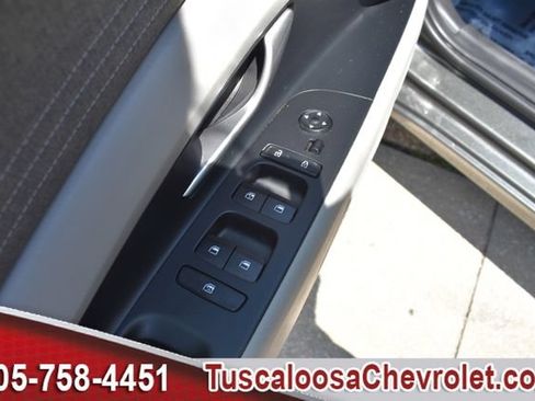 Used 2025 Hyundai Elantra Limited FWD image 19