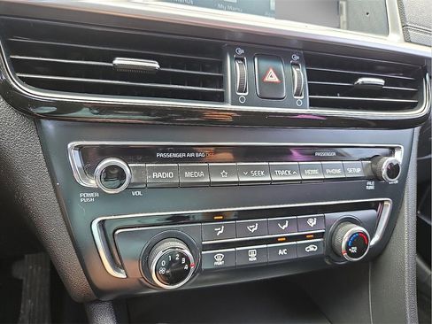 Used 2019 Kia Optima LX image 17