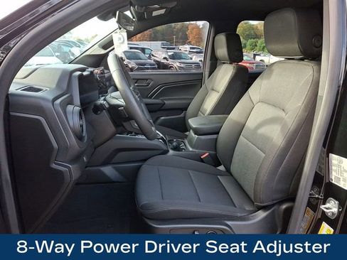 Used 2024 Chevrolet Colorado Trail Boss w/ Technology Package image 17