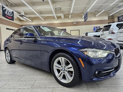 Used 2017 BMW 330i xDrive Sedan image 4
