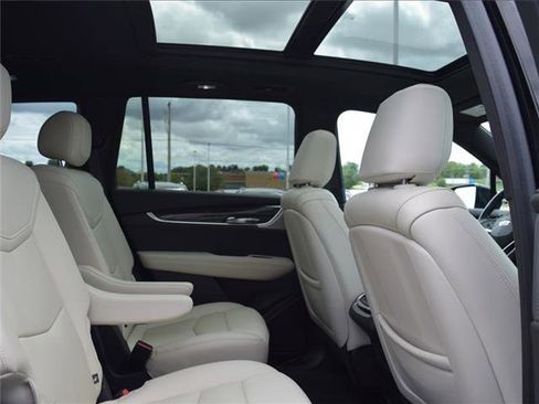 Used 2021 Cadillac XT6 Sport image 38