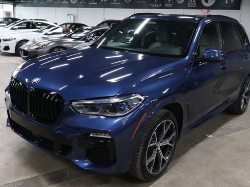 Used 2021 BMW X5 xDrive45e w/ M Sport Package image 1