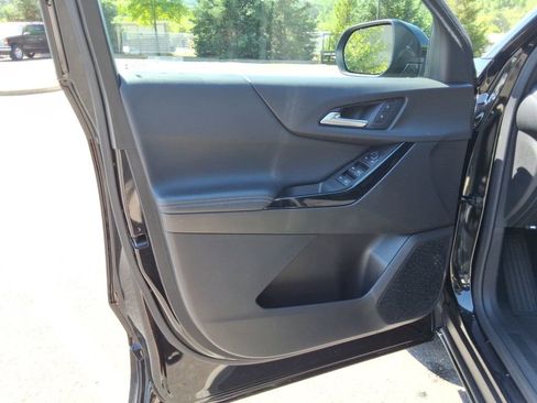 Certified 2025 Chevrolet Equinox LT image 21