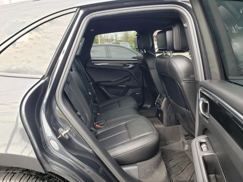 Used 2018 Porsche Macan AWD/4WD image 15