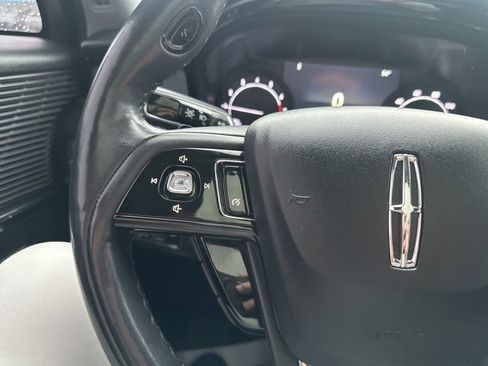 Used 2021 Lincoln Corsair AWD w/ Premium Package image 39