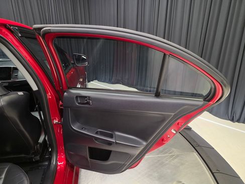 Used 2012 Mitsubishi Lancer Evolution GSR image 37