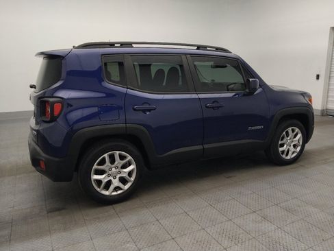 Used 2016 Jeep Renegade Latitude FWD image 10