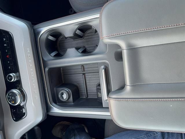Used 2025 Ford Expedition Active RWD image 14