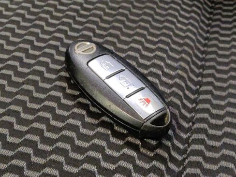 Used 2016 Nissan Juke S image 32