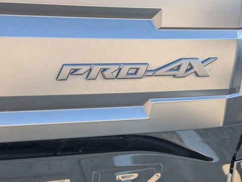 Used 2026 Nissan Frontier PRO-4X AWD/4WD image 8