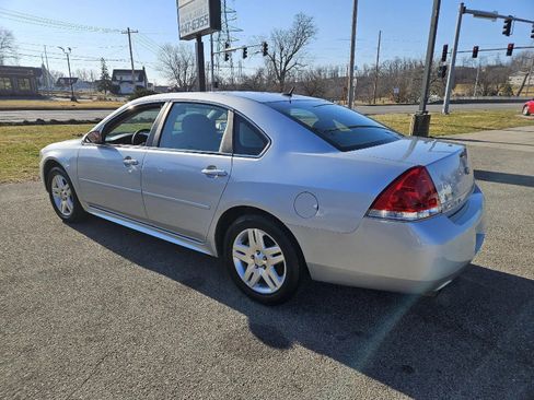 Used 2016 Chevrolet Impala LT FWD image 8