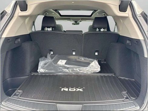 Used 2024 Acura RDX w/ Technology Package image 11