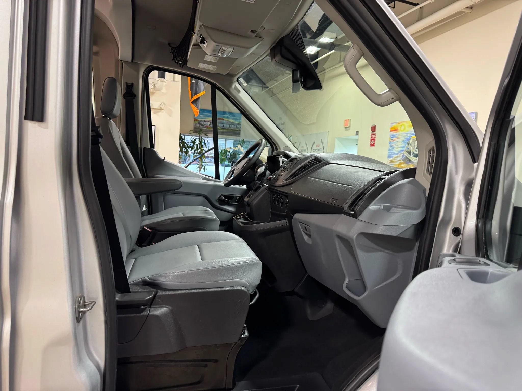 Used 2019 Ford Transit 250 148 Medium Roof RWD image 29