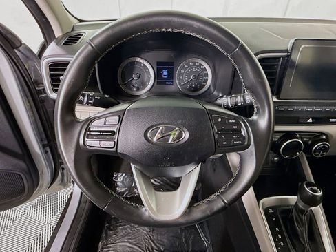 Used 2020 Hyundai Venue SEL w/ Convenience + Premium Package FWD image 20