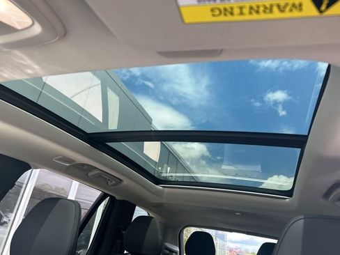 Used 2025 Volvo XC90 B6 Plus AWD/4WD image 27