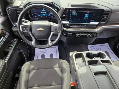Used 2023 Chevrolet Silverado 1500 LT w/ Safety Package AWD/4WD image 13