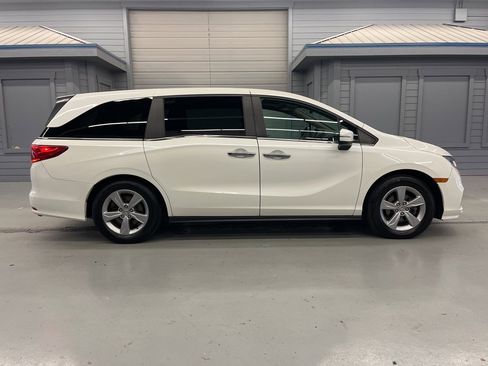 Used 2018 Honda Odyssey EX-L image 8