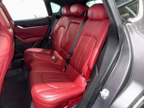 Used 2020 Maserati Levante GranSport image 51