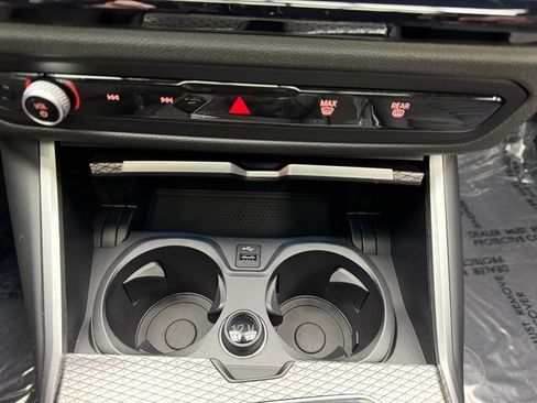 Used 2025 BMW M2 Base image 19