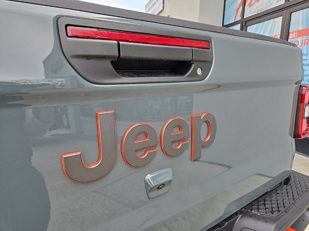 New 2026 Jeep Gladiator Mojave AWD/4WD image 25