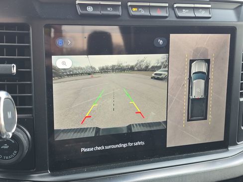 Used 2024 Ford F250 Platinum image 17