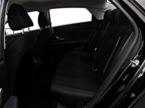 Used 2023 Hyundai Elantra SEL FWD image 10