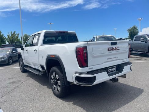 Used 2025 GMC Sierra 2500 Denali AWD/4WD image 5