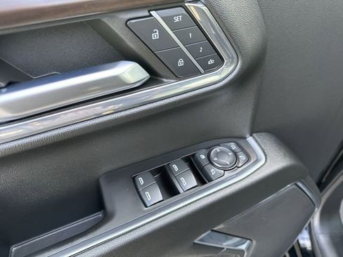 Certified 2024 GMC Sierra 1500 SLT image 23