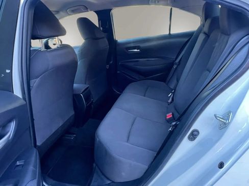 Used 2020 Toyota Corolla LE FWD image 29