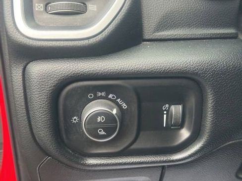 Used 2020 RAM 1500 Big Horn AWD/4WD image 25