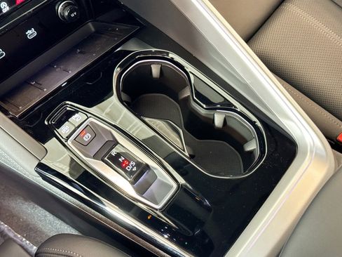 New 2025 Audi Q5 Prestige image 13