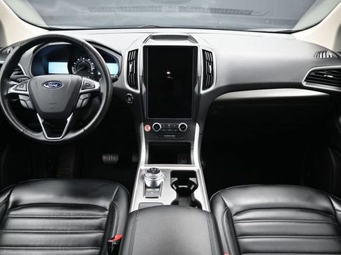 Used 2024 Ford Edge SEL AWD/4WD image 17
