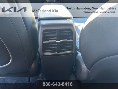 Used 2023 Kia Niro EX Touring image 20