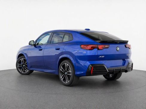 Used 2026 BMW X2 xDrive28i AWD/4WD image 4