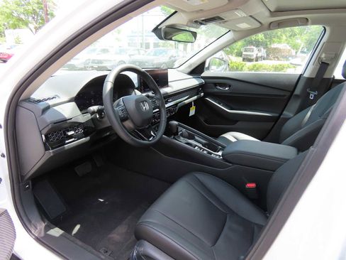 New 2025 Honda Accord EX-L image 2