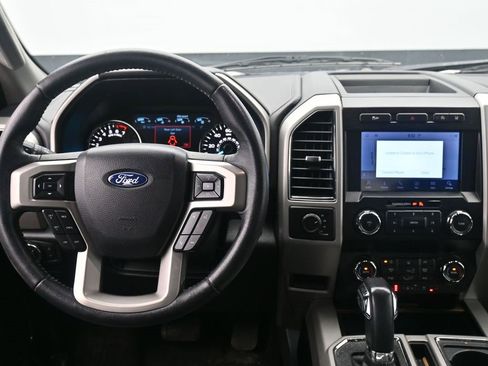 Used 2020 Ford F150 Lariat image 11